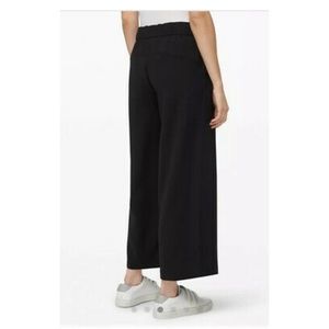 Lululemon 7/8 wide leg pant